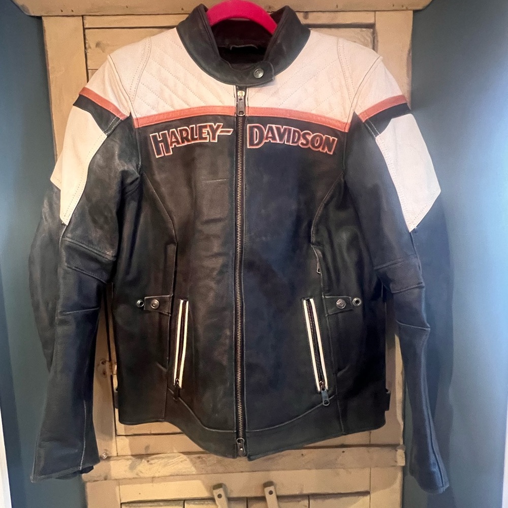 Harley-Davidson Women’s Black & White Leather Motorcycle Jacket size large